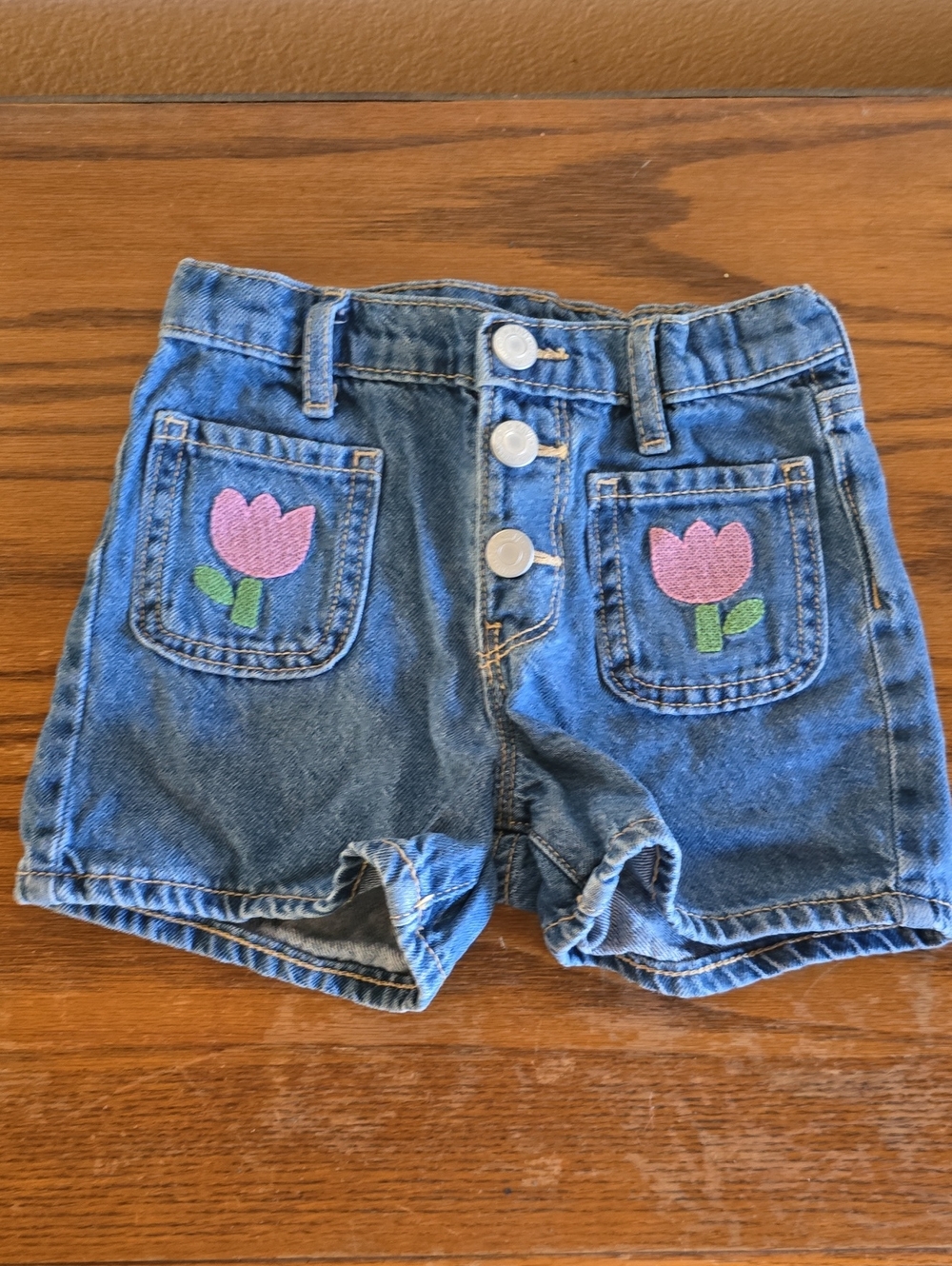 Old Navy Denim Flower Pocket Shorts Size 5T Tote Y